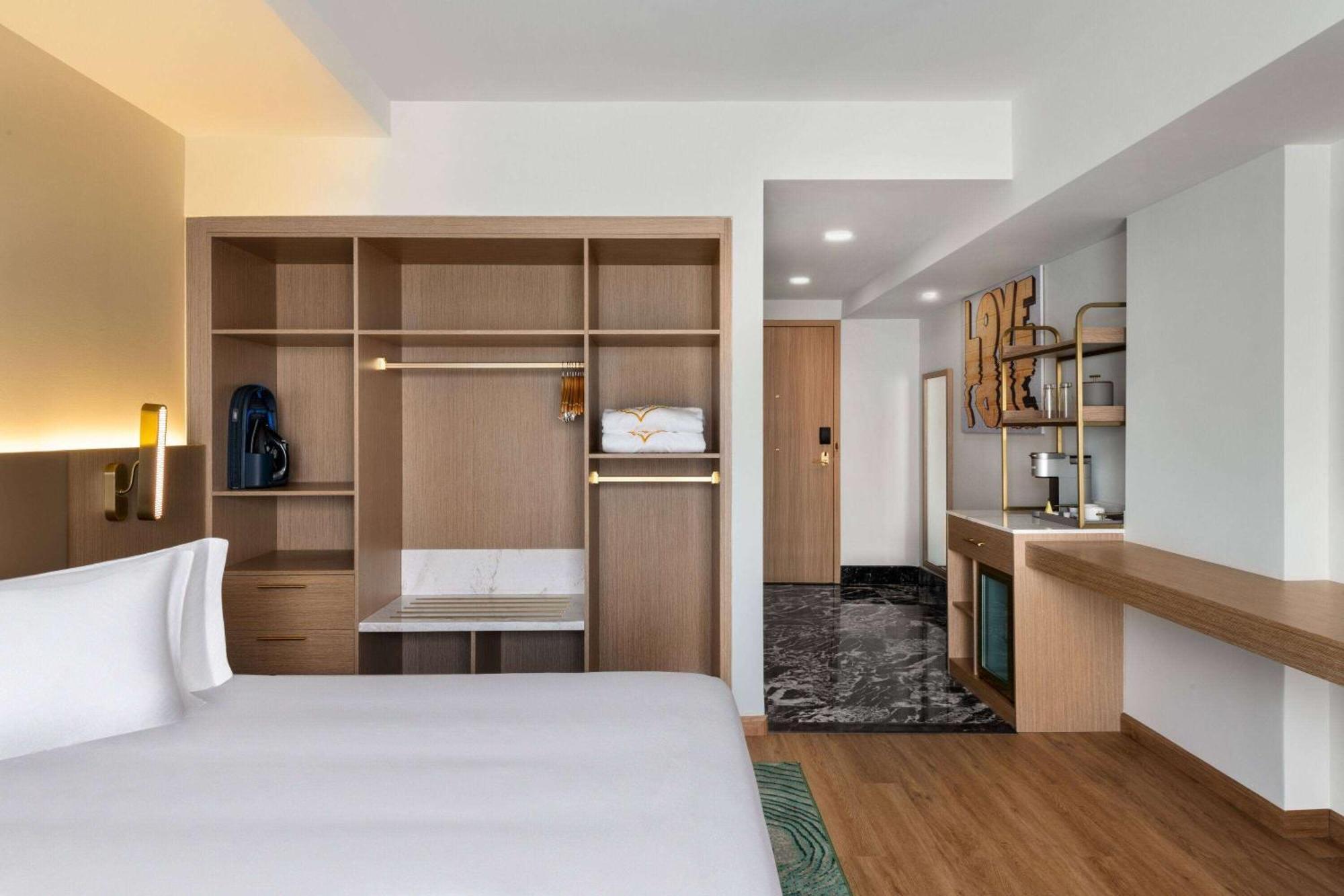Dolce By Wyndham Hollywood Hotell Exteriör bild