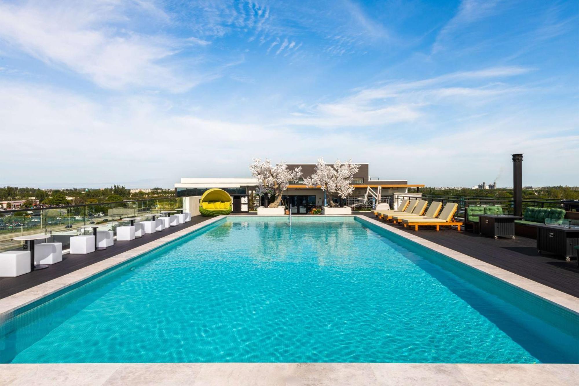Dolce By Wyndham Hollywood Hotell Exteriör bild