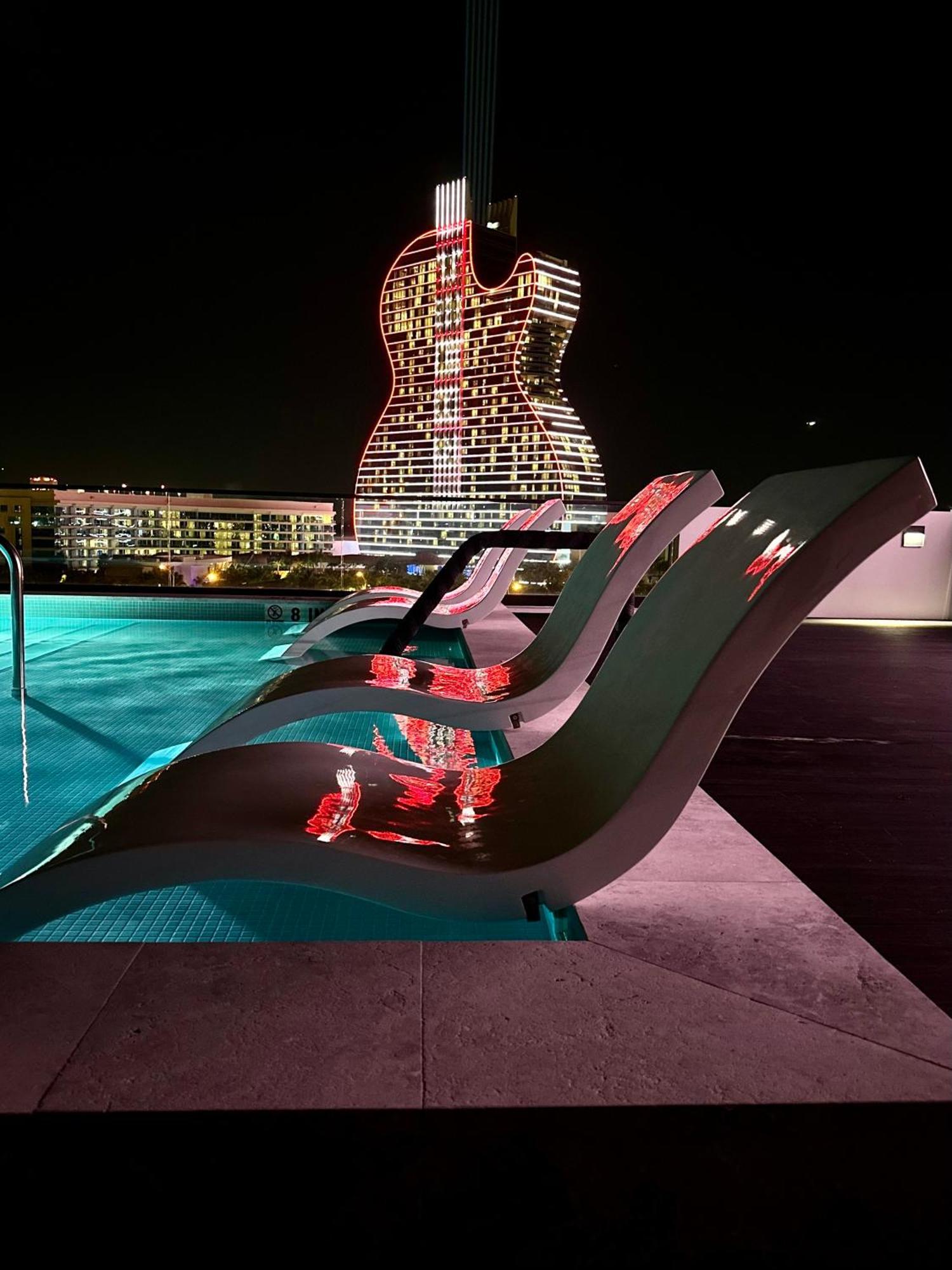 Dolce By Wyndham Hollywood Hotell Exteriör bild